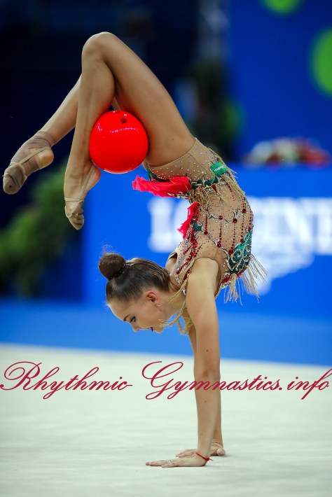 ARINA AVERINA.jpg
