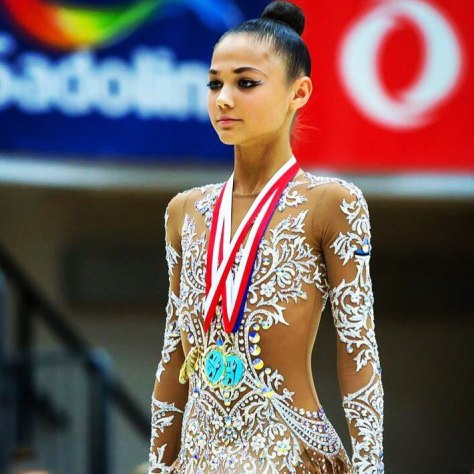 YANIKA VARTLAAN5.jpg