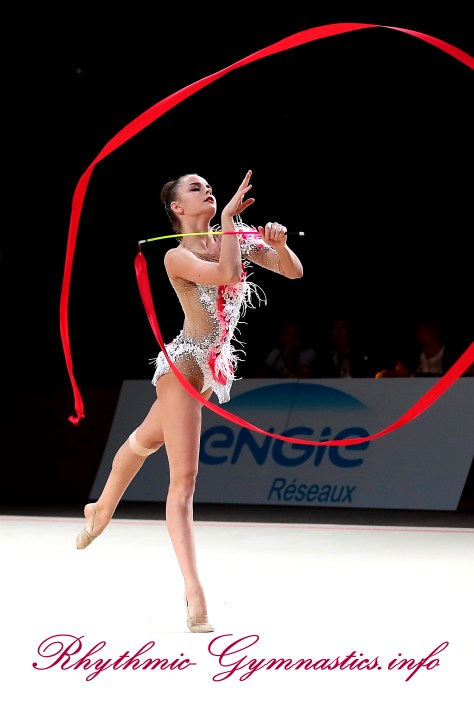 DINA AVERINA3